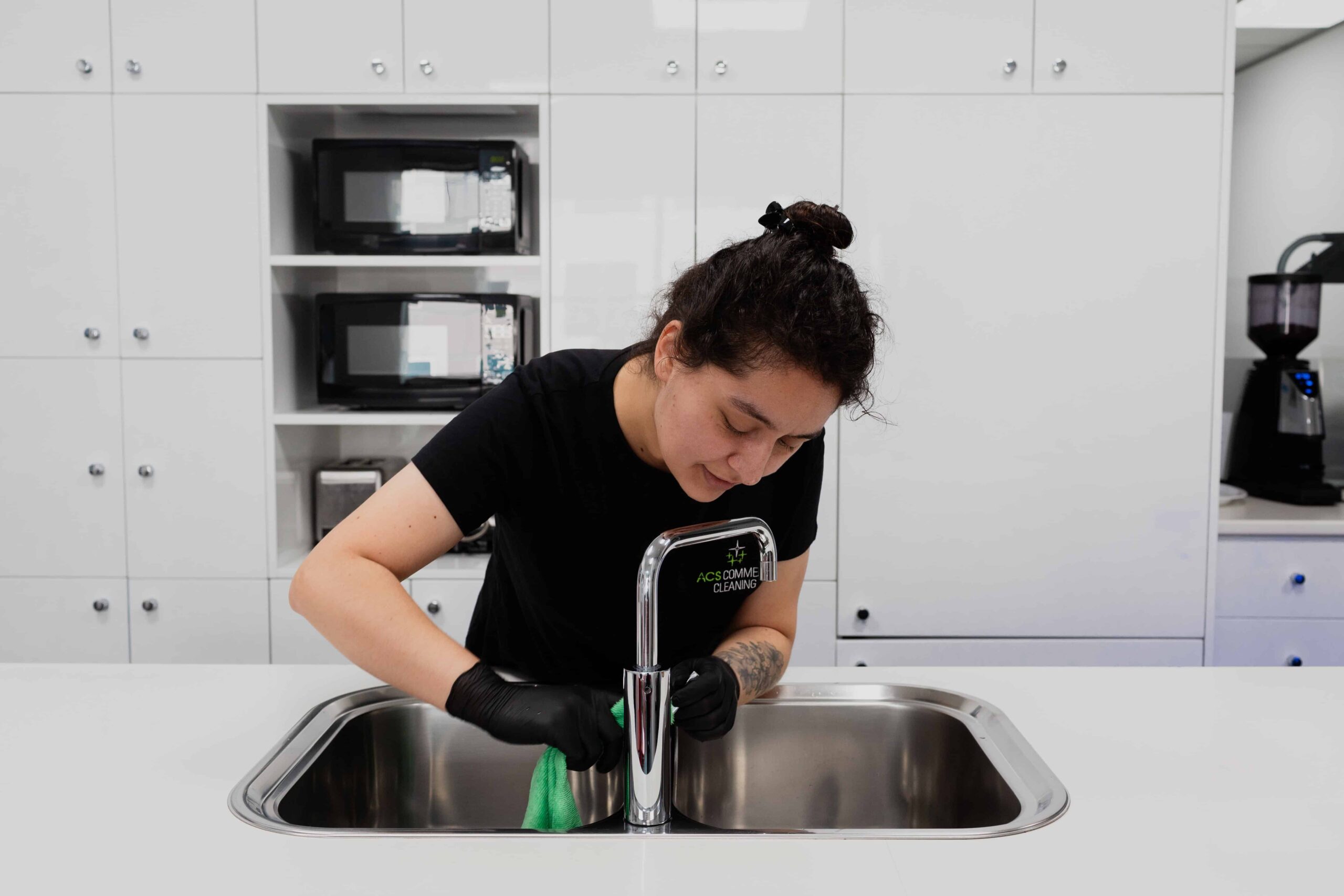 Sink and Tap Cleaning Sink and Tap Cleaning
